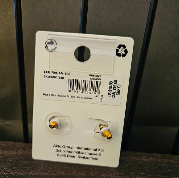 Aldo Pearl Stud Pierced Post Earrings with Gold Heart Huggers - Picture 2 of 3